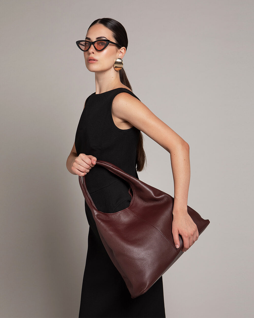Giulia Leather Shoulder Bag in Burgundy