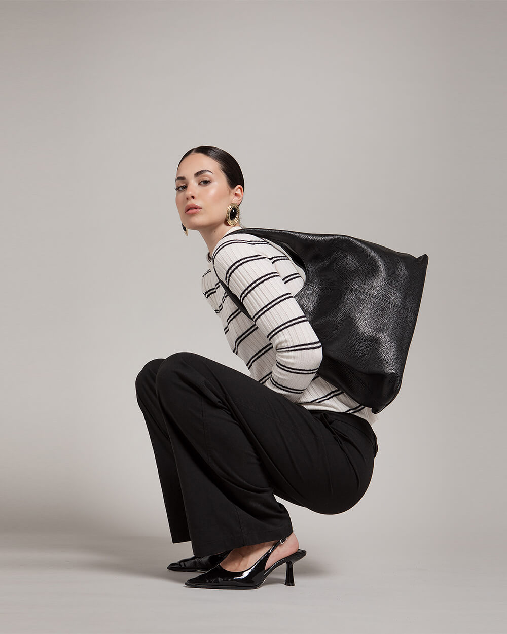 Giulia Leather Shoulder Bag in Black