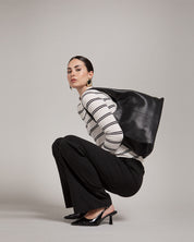 Giulia Leather Shoulder Bag in Black