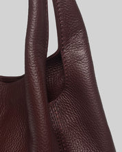 Giulia Leather Shoulder Bag in Burgundy