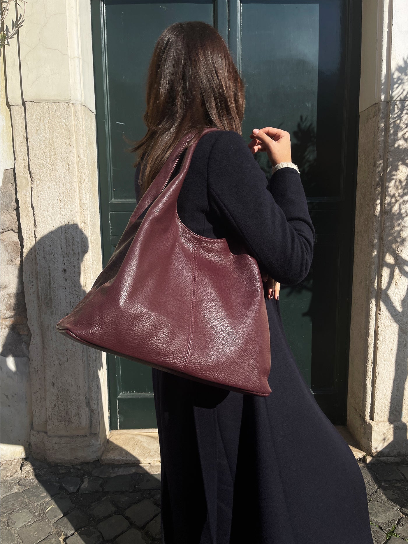 Giulia Leather Shoulder Bag in Burgundy - OTTAVIA