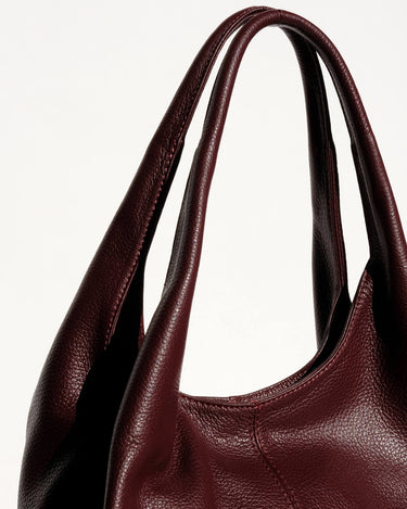 Giulia Leather Shoulder Bag in Burgundy - OTTAVIA